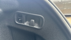 Mercedes-Benz C-Class C200 AMG Line Premium Plus 4dr 9G-Tronic Petrol Saloon